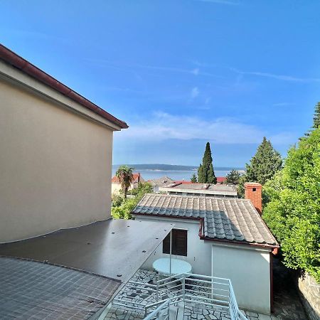 Apartments Jadranka Dramalj Bagian luar foto