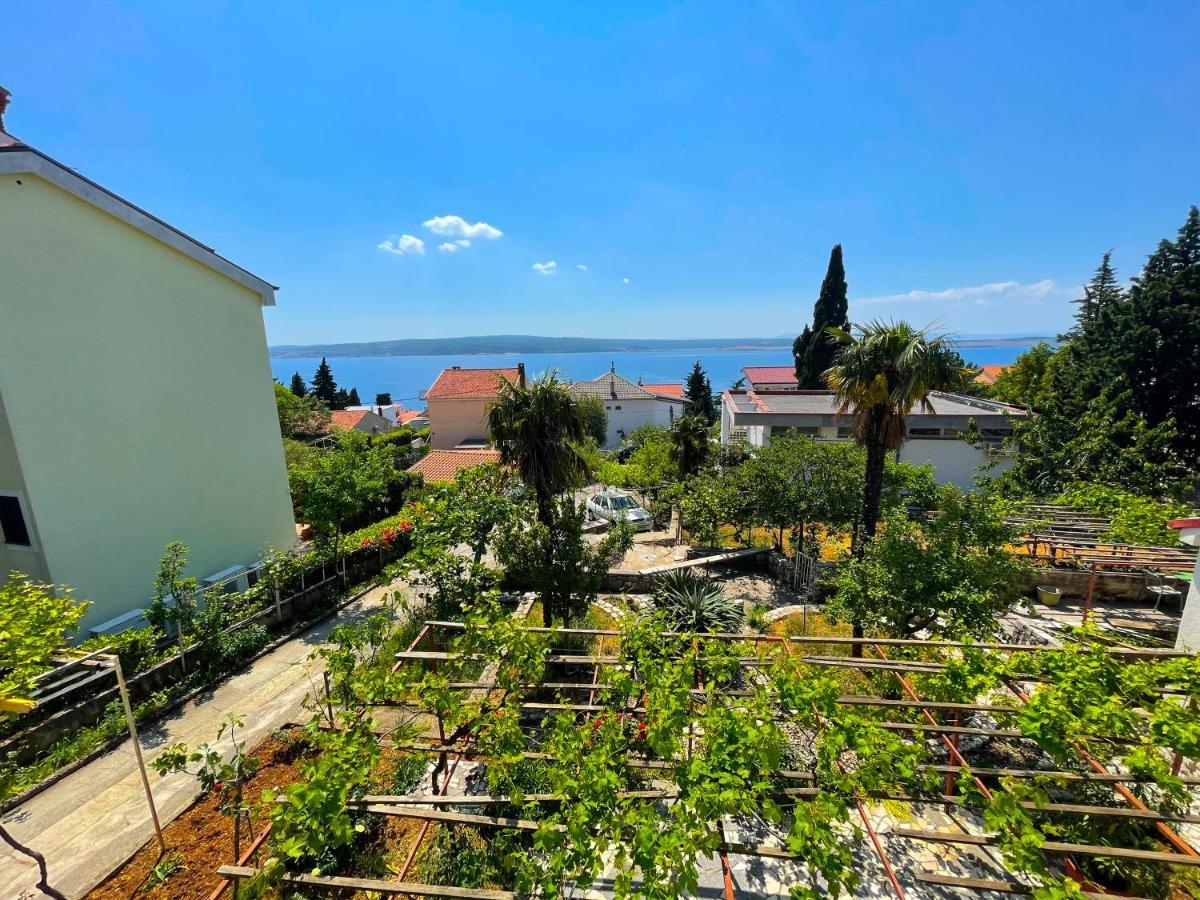 Apartments Jadranka Dramalj Bagian luar foto