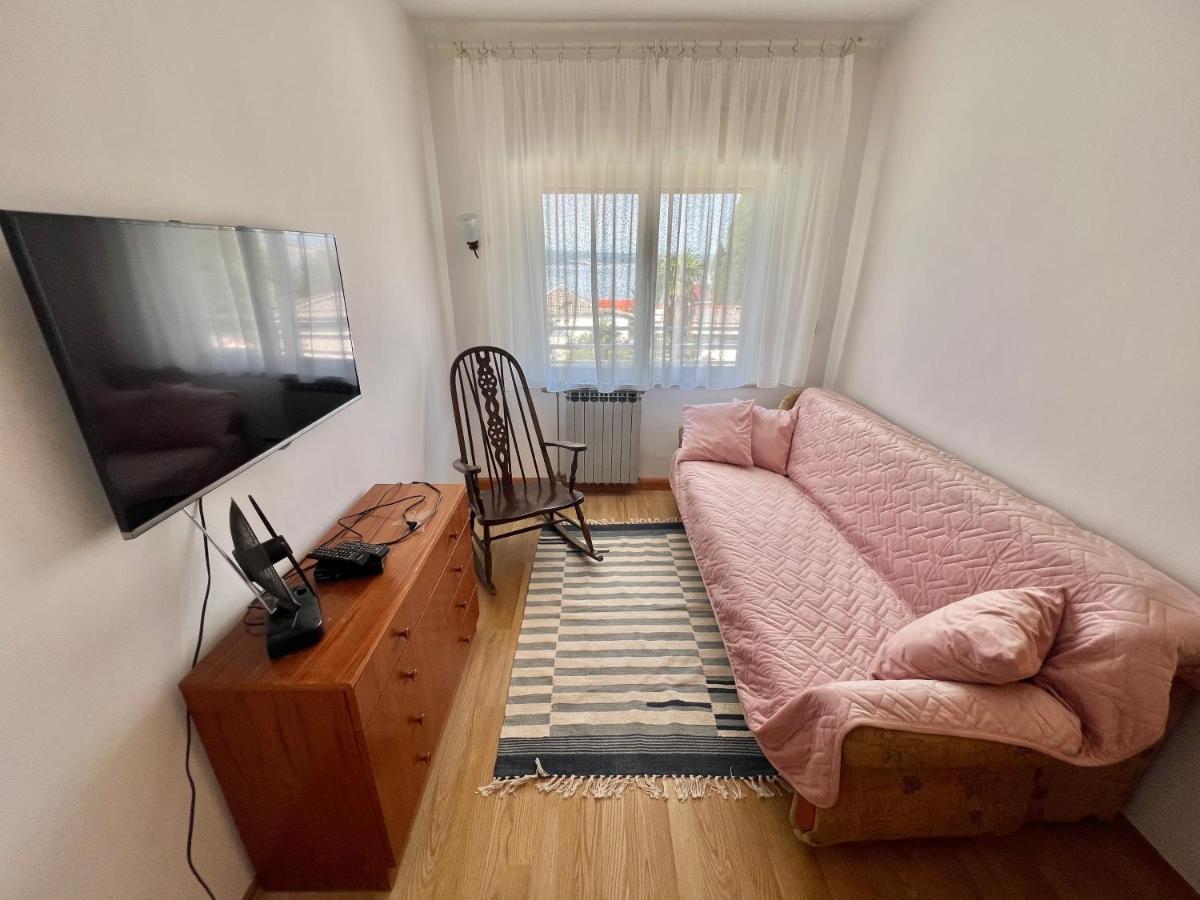 Apartments Jadranka Dramalj Bagian luar foto