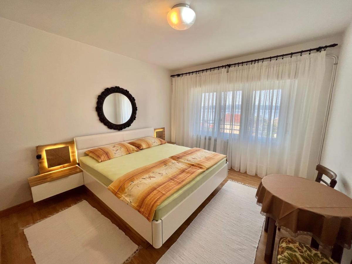 Apartments Jadranka Dramalj Bagian luar foto