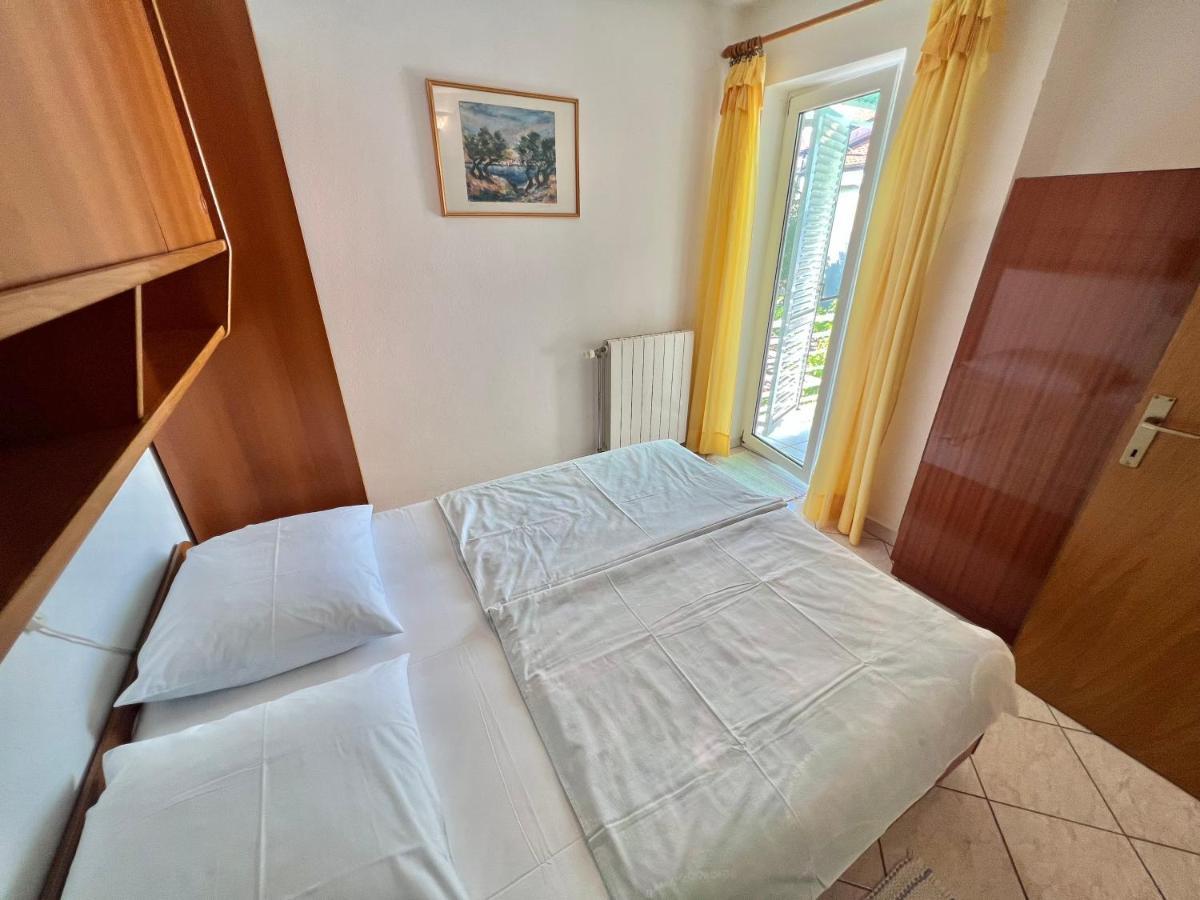 Apartments Jadranka Dramalj Bagian luar foto