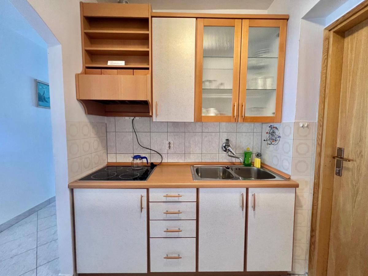 Apartments Jadranka Dramalj Bagian luar foto