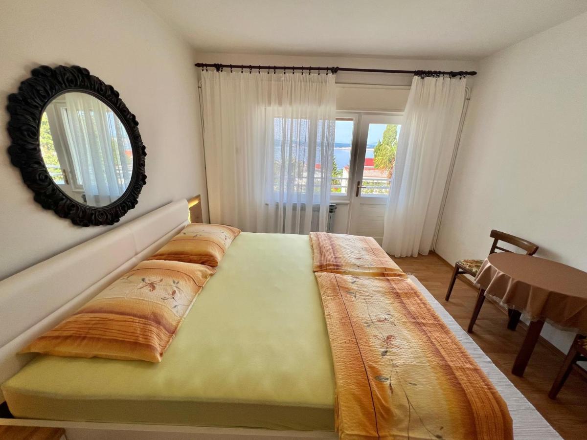 Apartments Jadranka Dramalj Bagian luar foto