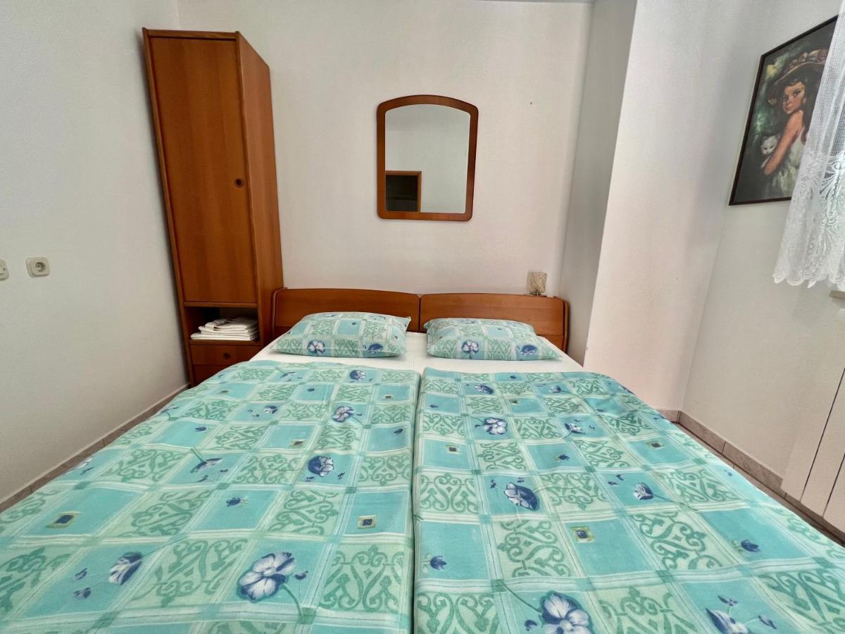 Apartments Jadranka Dramalj Bagian luar foto