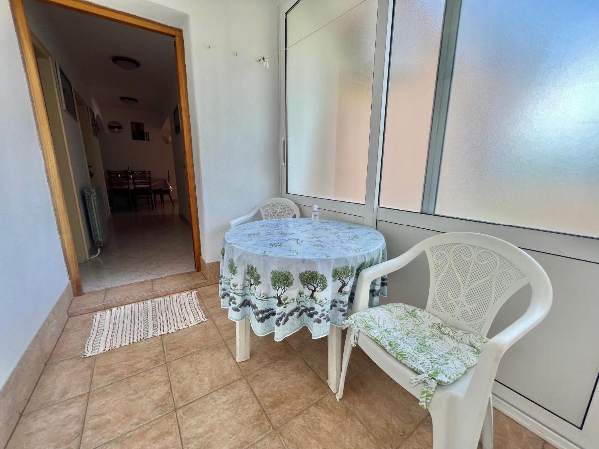 Apartments Jadranka Dramalj Bagian luar foto
